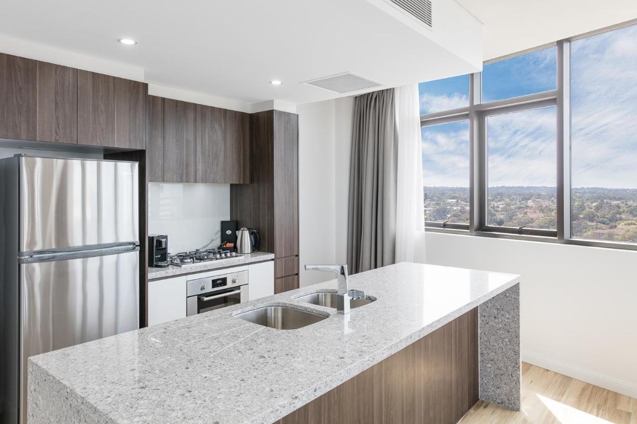 סידני Meriton Suites Church Street, Parramatta מראה חיצוני תמונה A kitchen in a typical apartment